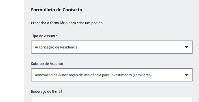 The image displays a contact form in Portuguese for submitting a request regarding residency authorization and its renewal for family investment purposes. (Captioned by AI)